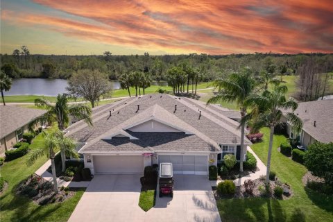 Condo in Sun City Center, Florida, 2 bedrooms  № 1561000 - photo 2
