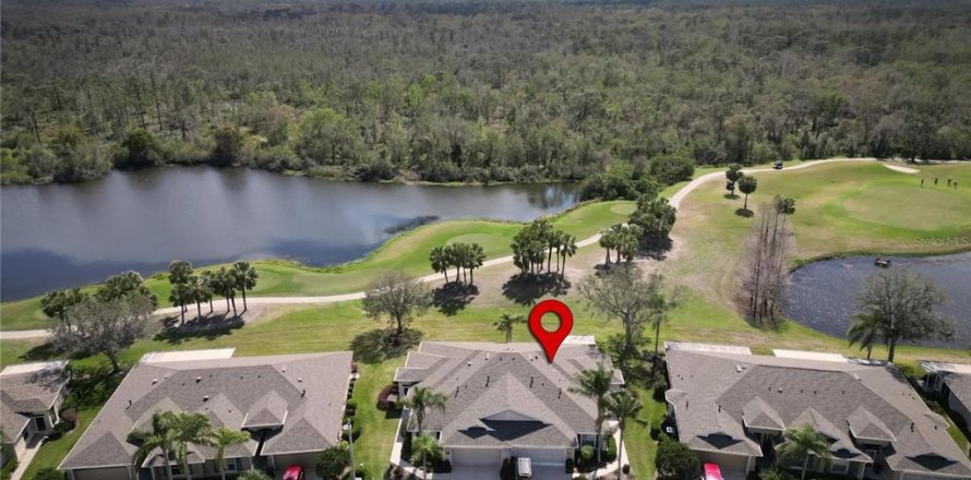 Condominio en Sun City Center, Florida, 2 dormitorios № 1561000