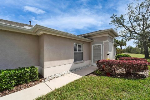 Condo in Sun City Center, Florida, 2 bedrooms  № 1561000 - photo 5