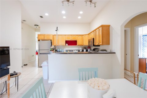 Villa ou maison à vendre à Clewiston, Floride: 3 chambres, 151.43 m2 № 2067170 - photo 5