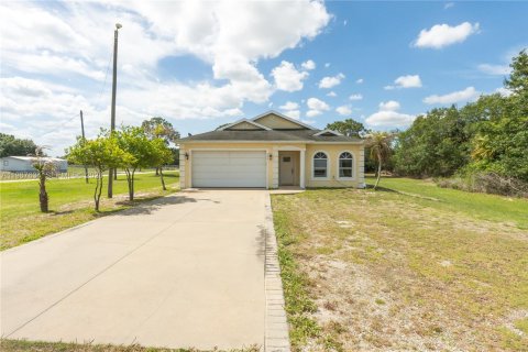 Villa ou maison à vendre à Clewiston, Floride: 3 chambres, 151.43 m2 № 2067170 - photo 2