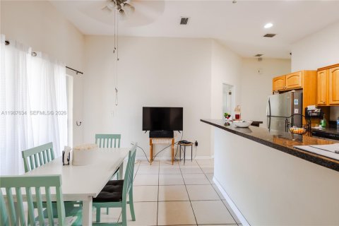 Villa ou maison à vendre à Clewiston, Floride: 3 chambres, 151.43 m2 № 2067170 - photo 15