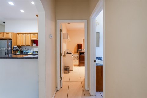 Villa ou maison à vendre à Clewiston, Floride: 3 chambres, 151.43 m2 № 2067170 - photo 17