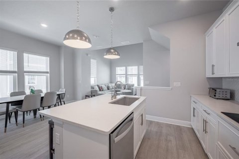 Condo in Sarasota, Florida, 3 bedrooms № 2347965 - photo 8