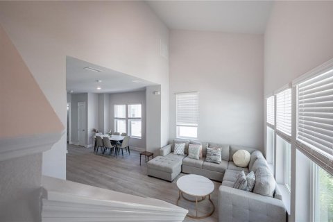 Condo in Sarasota, Florida, 3 bedrooms № 2347965 - photo 15