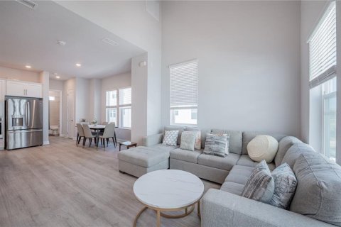 Condo in Sarasota, Florida, 3 bedrooms № 2347965 - photo 10