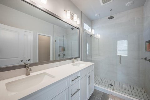 Condo in Sarasota, Florida, 3 bedrooms № 2347965 - photo 19