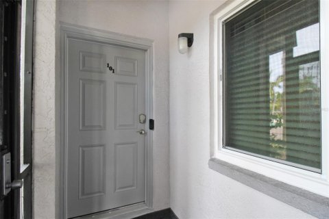 Copropriété à louer à Sarasota, Floride: 2 chambres, 94.57 m2 № 1023259 - photo 2
