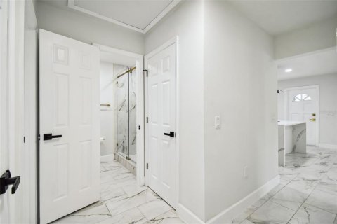 Casa en alquiler en Tampa, Florida, 3 dormitorios, 143.91 m2 № 1905856 - foto 11