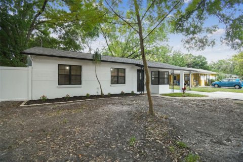 Casa en alquiler en Tampa, Florida, 3 dormitorios, 143.91 m2 № 1905856 - foto 4
