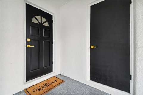 Casa en alquiler en Tampa, Florida, 3 dormitorios, 143.91 m2 № 1905856 - foto 8
