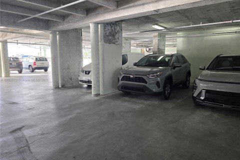 Condominio en venta en Pompano Beach, Florida, 2 dormitorios, 99.31 m2 № 1980153 - foto 15