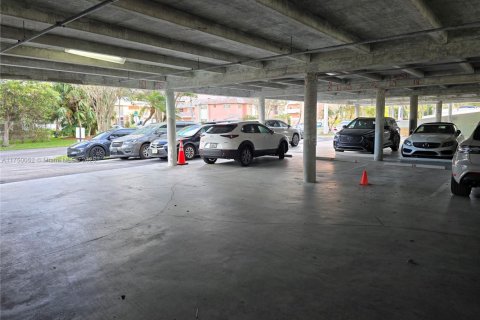 Condominio en venta en Pompano Beach, Florida, 2 dormitorios, 99.31 m2 № 1980153 - foto 13