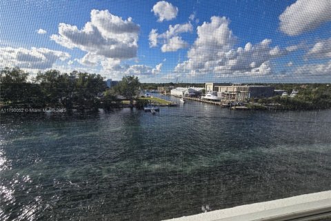 Condominio en venta en Pompano Beach, Florida, 2 dormitorios, 99.31 m2 № 1980153 - foto 8