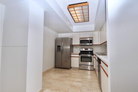 Condominio en venta en Aventura, Florida, 2 dormitorios, 109.9 m2 № 1863615 - foto 12