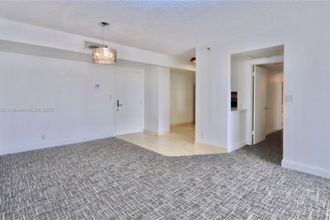 Condominio en venta en Aventura, Florida, 2 dormitorios, 109.9 m2 № 1863615 - foto 8