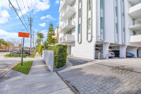 Copropriété à louer à Miami Beach, Floride: 1 chambre, 83.61 m2 № 2418197 - photo 27