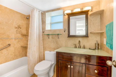 Copropriété à louer à Miami Beach, Floride: 1 chambre, 83.61 m2 № 2418197 - photo 18