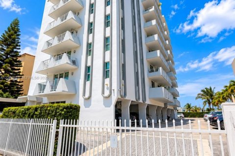 Copropriété à louer à Miami Beach, Floride: 1 chambre, 83.61 m2 № 2418197 - photo 29