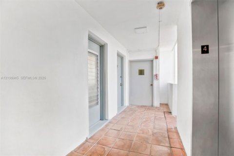 Copropriété à louer à Miami Beach, Floride: 1 chambre, 83.61 m2 № 2418197 - photo 19