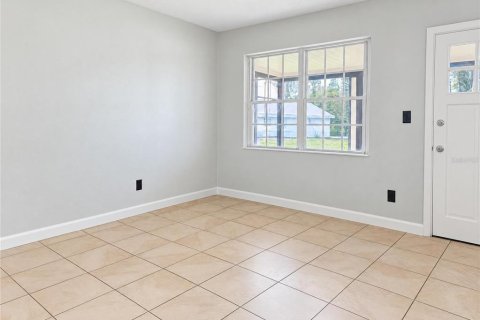 Casa en venta en Tampa, Florida, 2 dormitorios, 62.43 m2 № 2430690 - foto 3