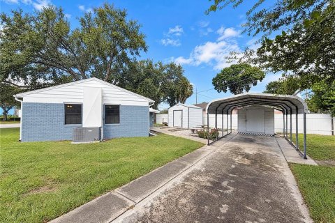Casa en venta en Tampa, Florida, 2 dormitorios, 62.43 m2 № 2430690 - foto 16