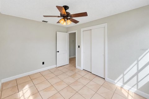 Casa en venta en Tampa, Florida, 2 dormitorios, 62.43 m2 № 2430690 - foto 7