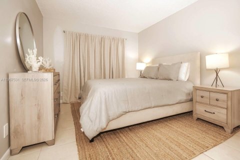 Propiedad comercial en venta en Dania Beach, Florida, 225.38 m2 № 2028765 - foto 14