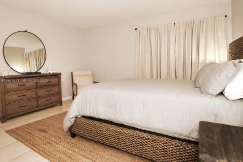 Propiedad comercial en venta en Dania Beach, Florida, 225.38 m2 № 2028765 - foto 12