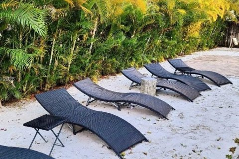 Propiedad comercial en venta en Dania Beach, Florida, 225.38 m2 № 2028765 - foto 26