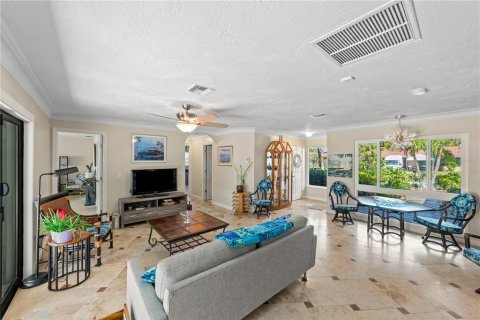 Casa en venta en Sarasota, Florida, 2 dormitorios, 138.89 m2 № 2396730 - foto 11