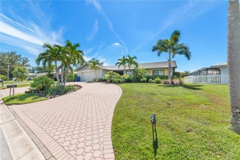 Casa en venta en Sarasota, Florida, 2 dormitorios, 138.89 m2 № 2396730 - foto 5