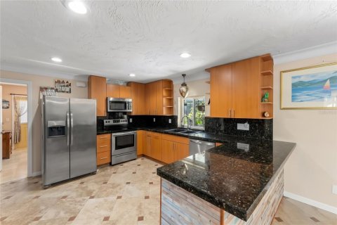 Casa en venta en Sarasota, Florida, 2 dormitorios, 138.89 m2 № 2396730 - foto 14