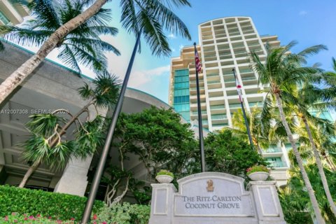 Condominio en Miami, Florida, 2 dormitorios  № 2397119