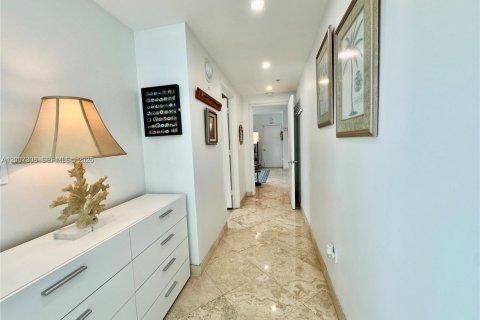 Condominio en venta en Miami, Florida, 2 dormitorios, 143.07 m2 № 2397119 - foto 5