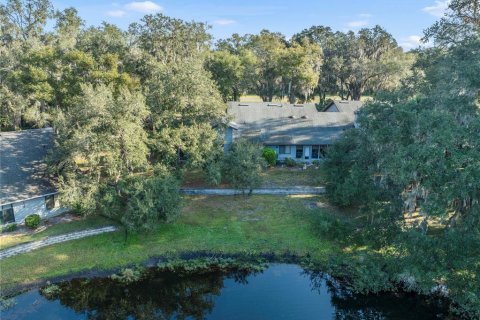 Touwnhouse à vendre à DeLand, Floride: 2 chambres, 115.94 m2 № 2152023 - photo 5