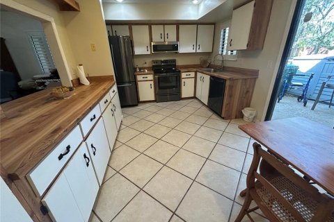 Touwnhouse à vendre à DeLand, Floride: 2 chambres, 115.94 m2 № 2152023 - photo 18