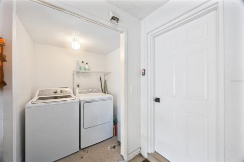 Townhouse in Clearwater, Florida 2 bedrooms, 79.25 sq.m. № 1904088 - photo 11