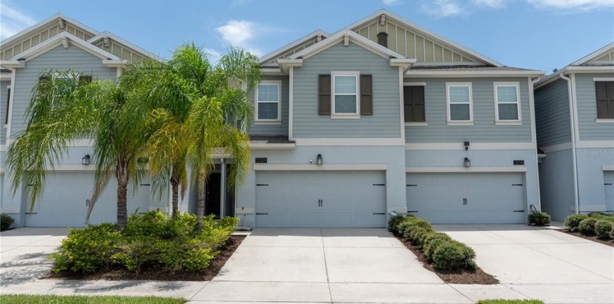Townhouse in Orlando, Florida 4 bedrooms, 177.63 sq.m. № 2207328