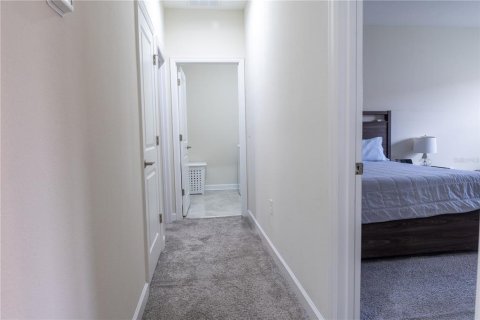 Townhouse in Orlando, Florida 4 bedrooms, 177.63 sq.m. № 2207328 - photo 16