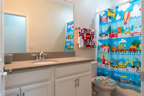 Townhouse in Orlando, Florida 4 bedrooms, 177.63 sq.m. № 2207328 - photo 20