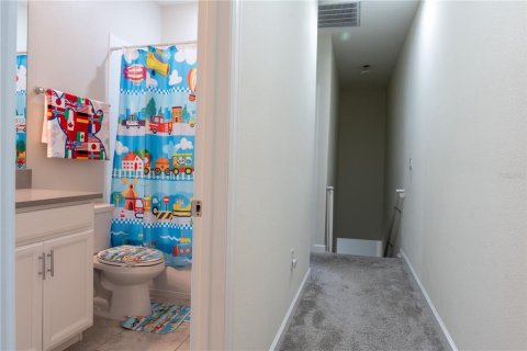 Townhouse in Orlando, Florida 4 bedrooms, 177.63 sq.m. № 2207328 - photo 21