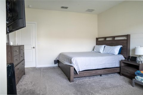 Townhouse in Orlando, Florida 4 bedrooms, 177.63 sq.m. № 2207328 - photo 12