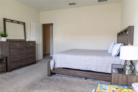 Townhouse in Orlando, Florida 4 bedrooms, 177.63 sq.m. № 2207328 - photo 14