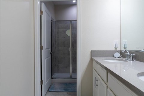 Townhouse in Orlando, Florida 4 bedrooms, 177.63 sq.m. № 2207328 - photo 15