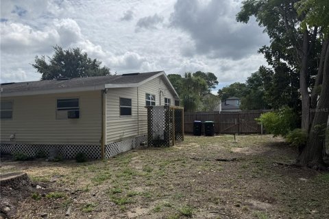 House in Orlando, Florida 4 bedrooms, 129.32 sq.m. № 2202108 - photo 16