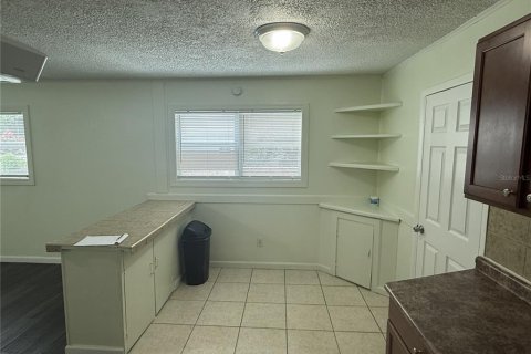 House in Orlando, Florida 4 bedrooms, 129.32 sq.m. № 2202108 - photo 5