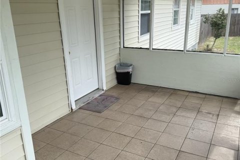 House in Orlando, Florida 4 bedrooms, 129.32 sq.m. № 2202108 - photo 14