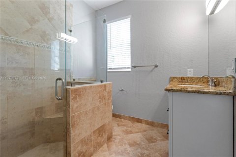 House in Boca Raton, Florida 3 bedrooms, 214.05 sq.m. № 2031124 - photo 16