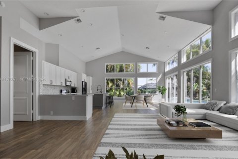 House in Boca Raton, Florida 3 bedrooms, 214.05 sq.m. № 2031124